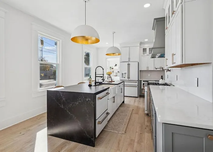 Wright Street Royale- New Downtown With Pool! Pensacola
