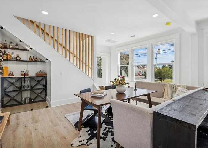 Holiday home Wright Street Royale- New Downtown With Pool! Pensacola