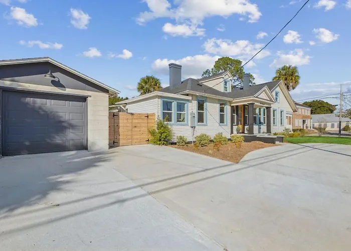 Wright Street Royale- New Downtown With Pool! Holiday home